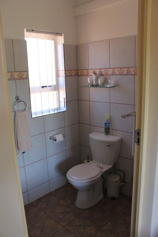 Duneside Guest House Richards Bay Rum bild