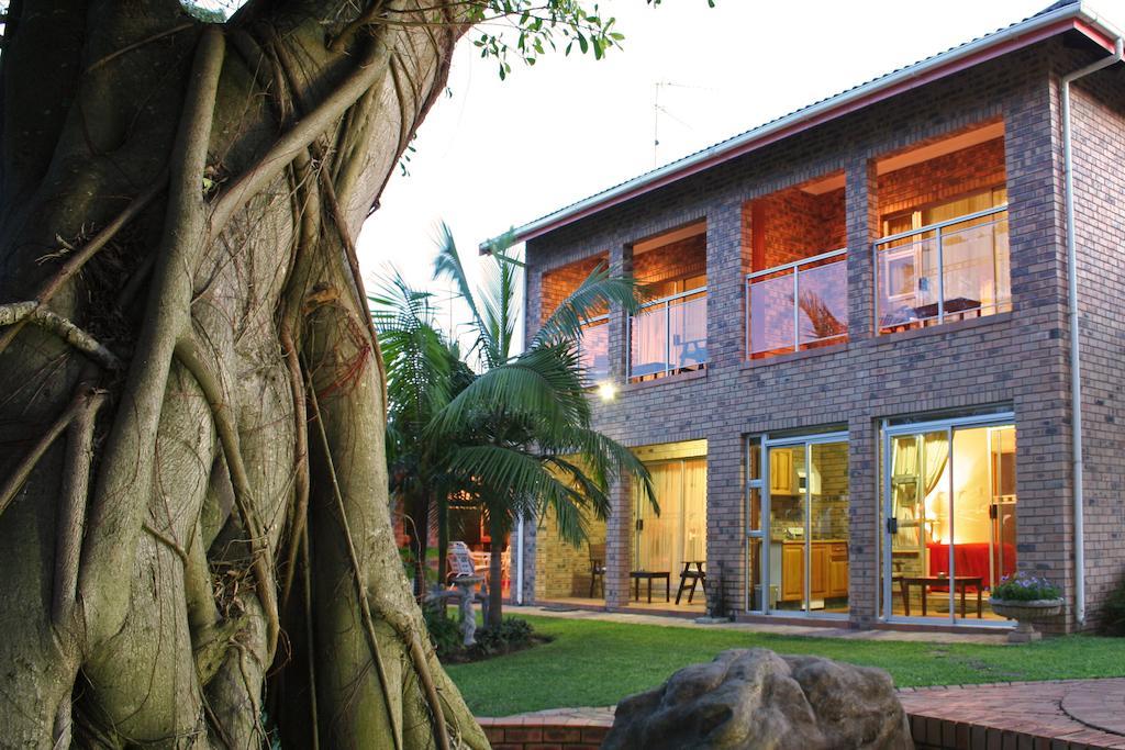 Duneside Guest House Richards Bay Exteriör bild